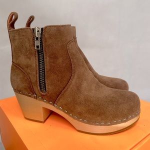 Brand new Swedish Hasbeens Zip It Emy size 38, suede khaki